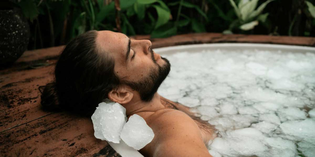 How Effective Are Ice Baths for Athletes? Exploring Benefits and Drawbacks