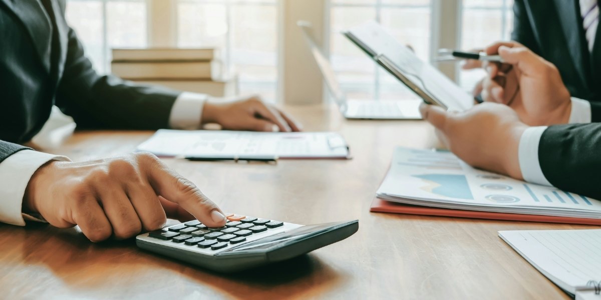 Consolidating Debt: Is It the Right Move for You?