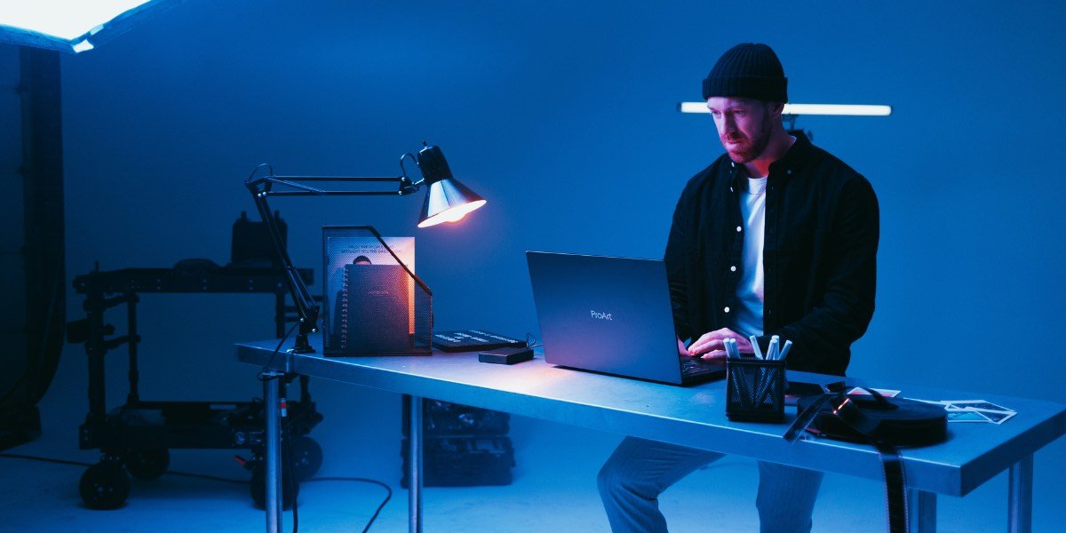 How Digital Creators Build Wealth Through Innovative Content