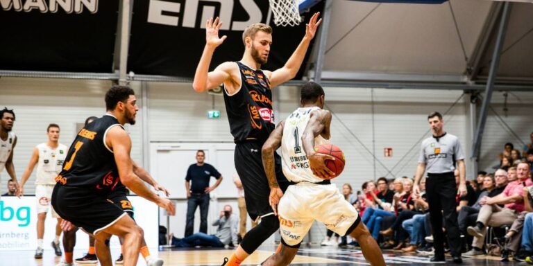 The Growing Role of Global Players in Basketball Leagues