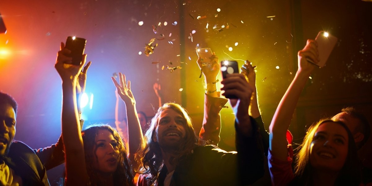 Recharge Your Brain: Why Strategic Social Media Breaks at Work Are Non-Negotiable