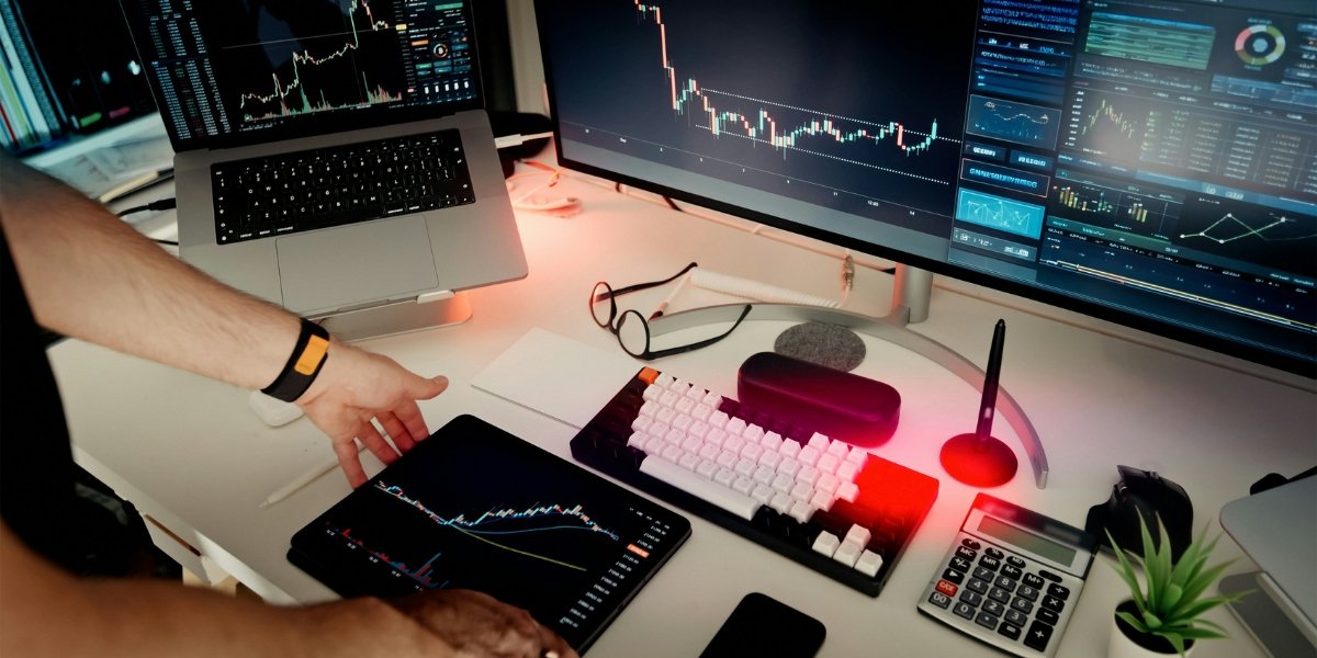 What Economists Expect: Navigating the 2026 Market Transition