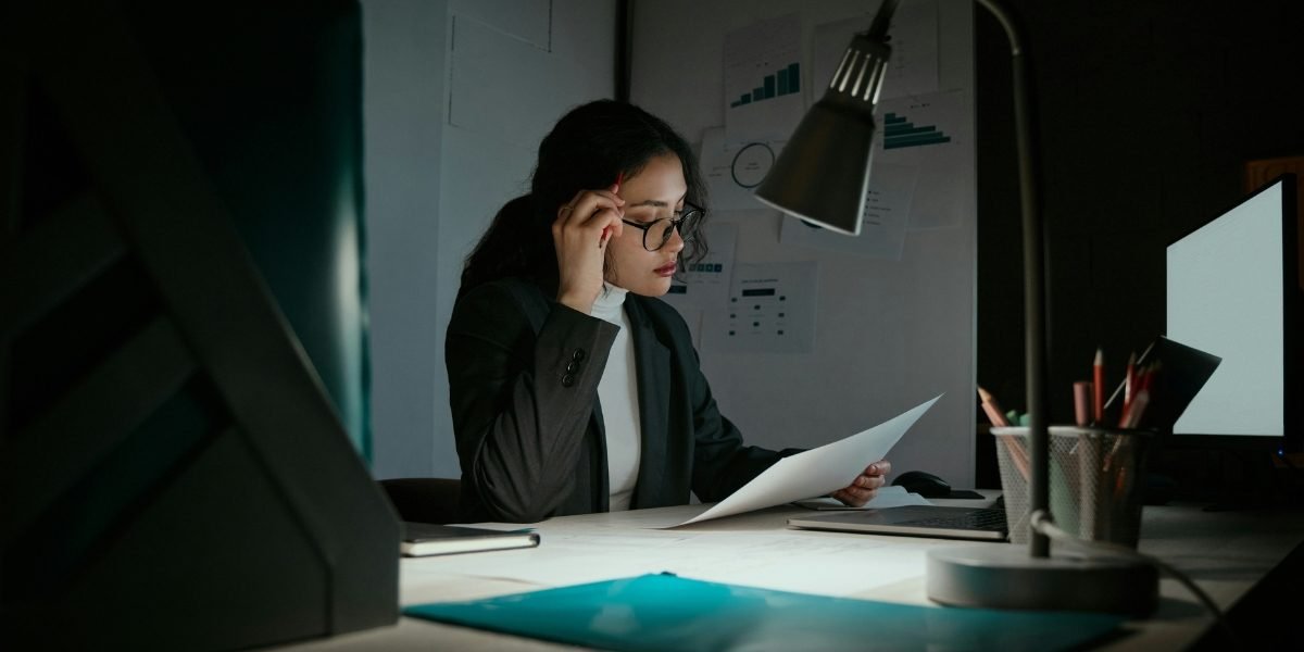 Recharge Your Brain: Why Strategic Social Media Breaks at Work Are Non-Negotiable