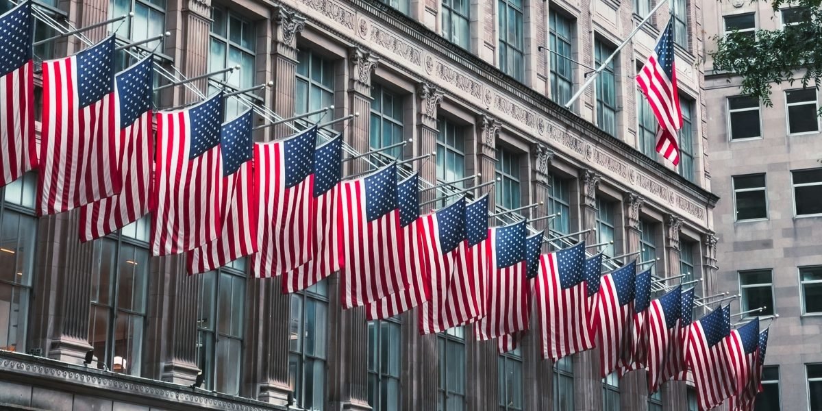 U.S. Equities Outlook: How to Position for Sector Rotation Before Policy Shifts